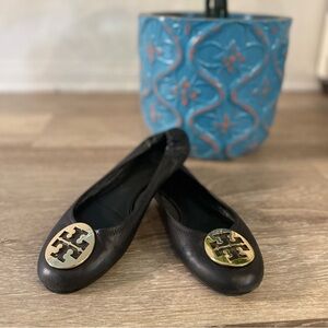 Tory Burch Reva Leather Ballet Slippers | Black & Gold (10.5 M / Women’s)
